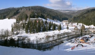 Zima ve Velkch Karlovicch: sjezdovky, bky i relax