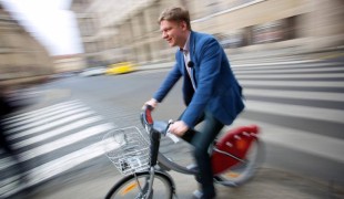 Bikesharing bude v Praze do roka a pl