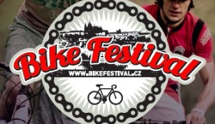 Pijte si zajezdit na kole s Evou Samkovou na Bike Festival