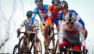Česko zůstalo na mistrovství světa cyklokrosařů bez medaile