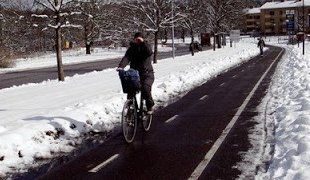 V Nizozemsku se chystají v zimě vyhřívat cyklostezky