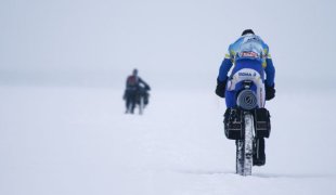Vydejte se na sněžném kole do Laponska s Janem Kopkou