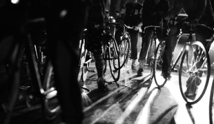 Vídeň spustila kampaň pro bezpečné osvětlení cyklistů