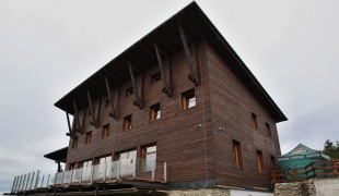 Nový cíl na Lysé hoře v Beskydech: obnovená Bezručova chata